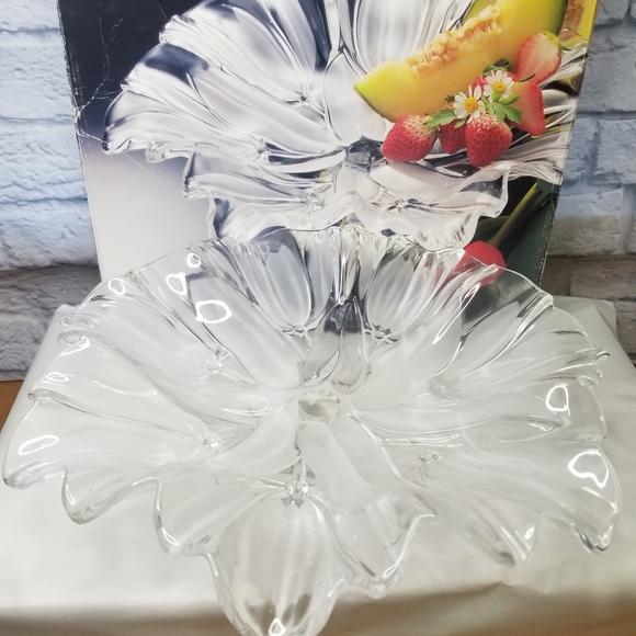 Mikasa Tulip Satin Platter